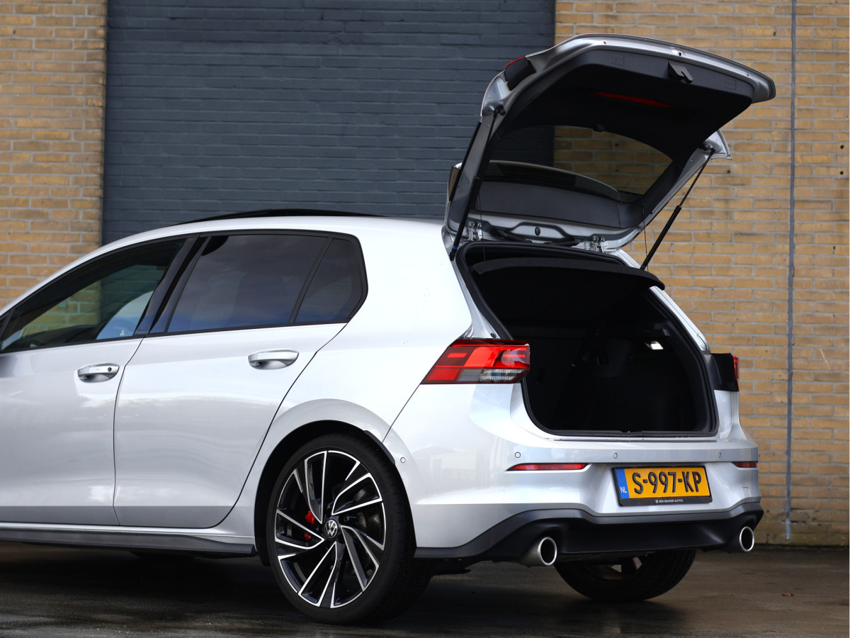 Volkswagen Golf 8 2.0 TSI GTI DSG