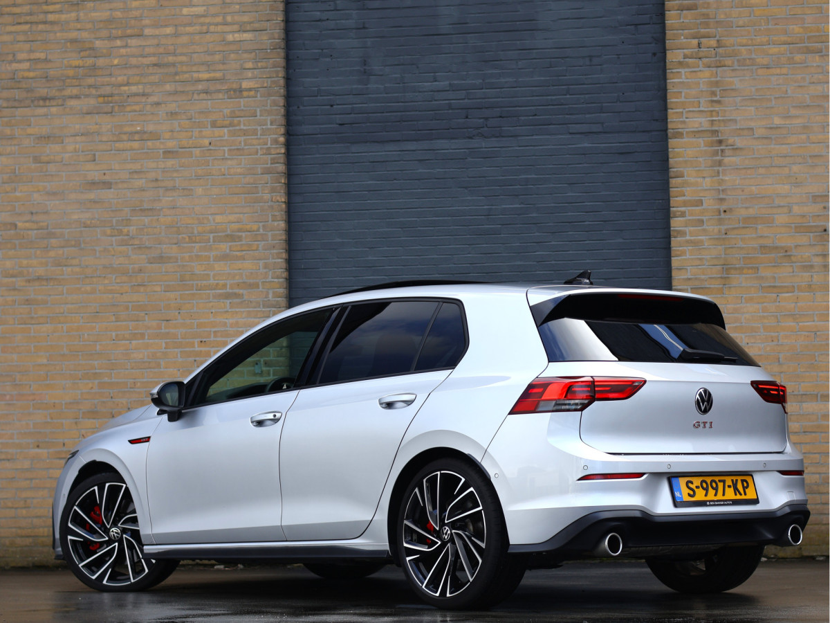 Volkswagen Golf 8 2.0 TSI GTI DSG