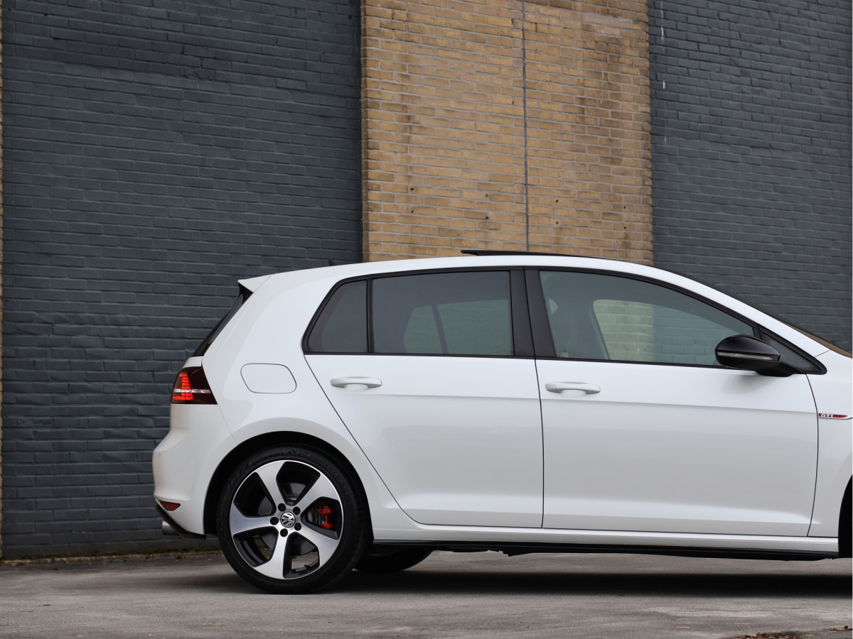 Volkswagen Golf 2.0 TSI GTI Performance DSG