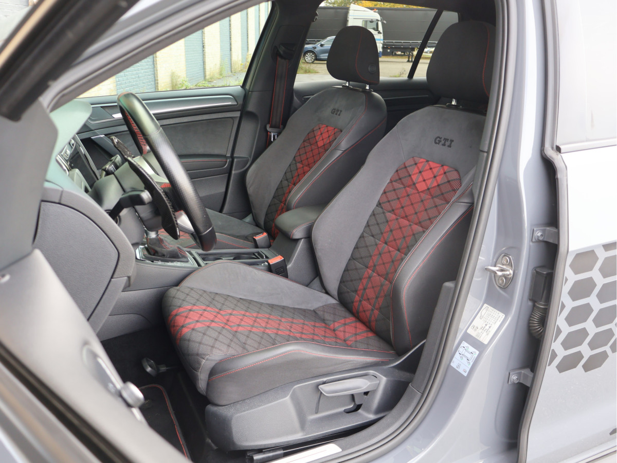 Volkswagen Golf 2.0 TSI GTI TCR 290PK DSG