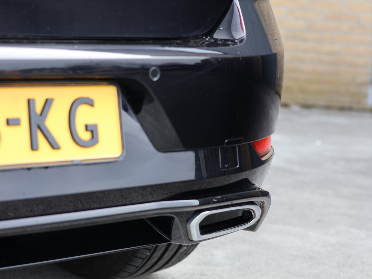 Volkswagen Golf Mk7.5 1.5 TSI 150PK Highline R-line
