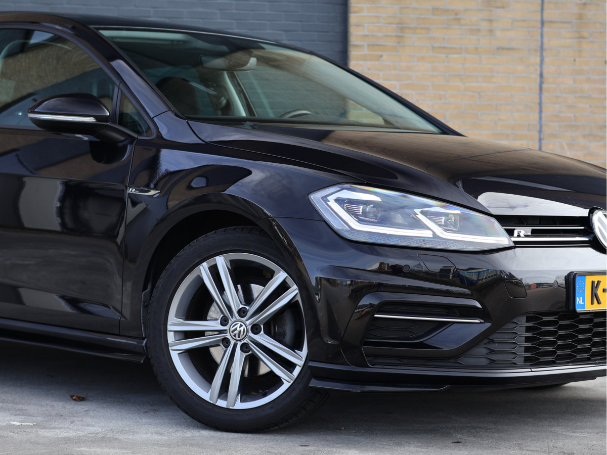 Volkswagen Golf Mk7.5 1.5 TSI 150PK Highline R-line