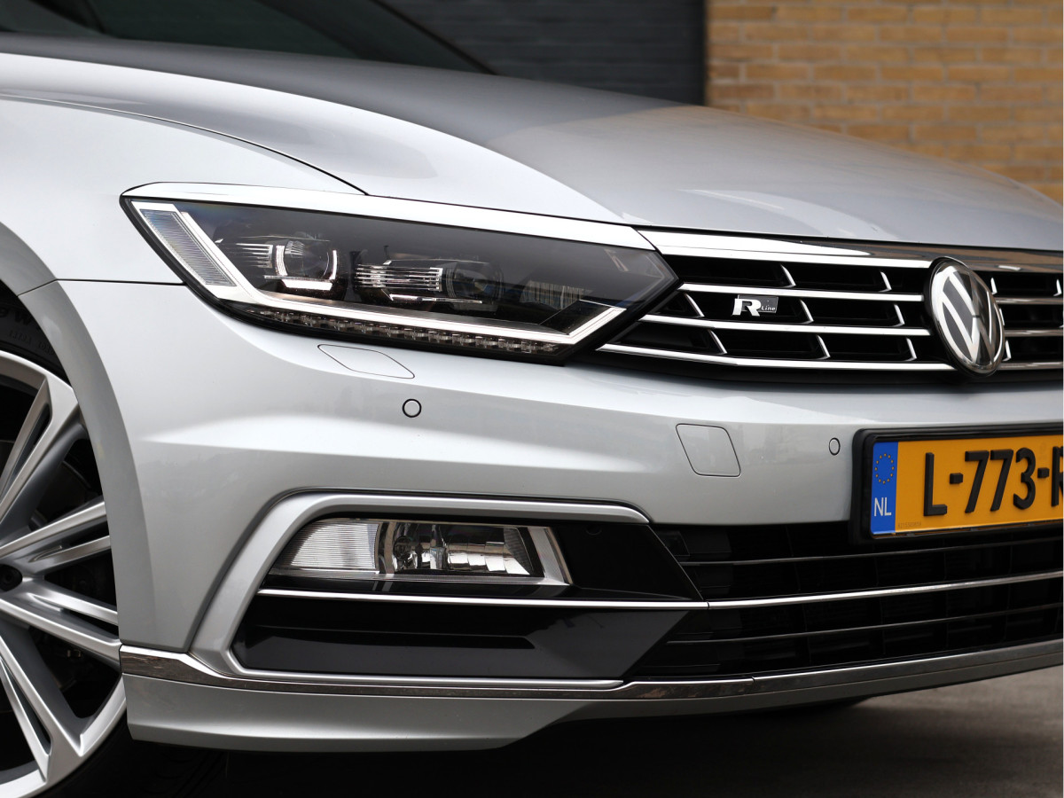 Volkswagen Passat Variant 1.8 TSI R-line Business DSG
