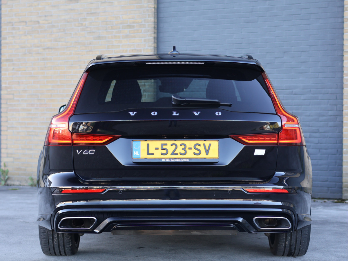 Volvo V60 2.0 T6 Recharge AWD R-Design