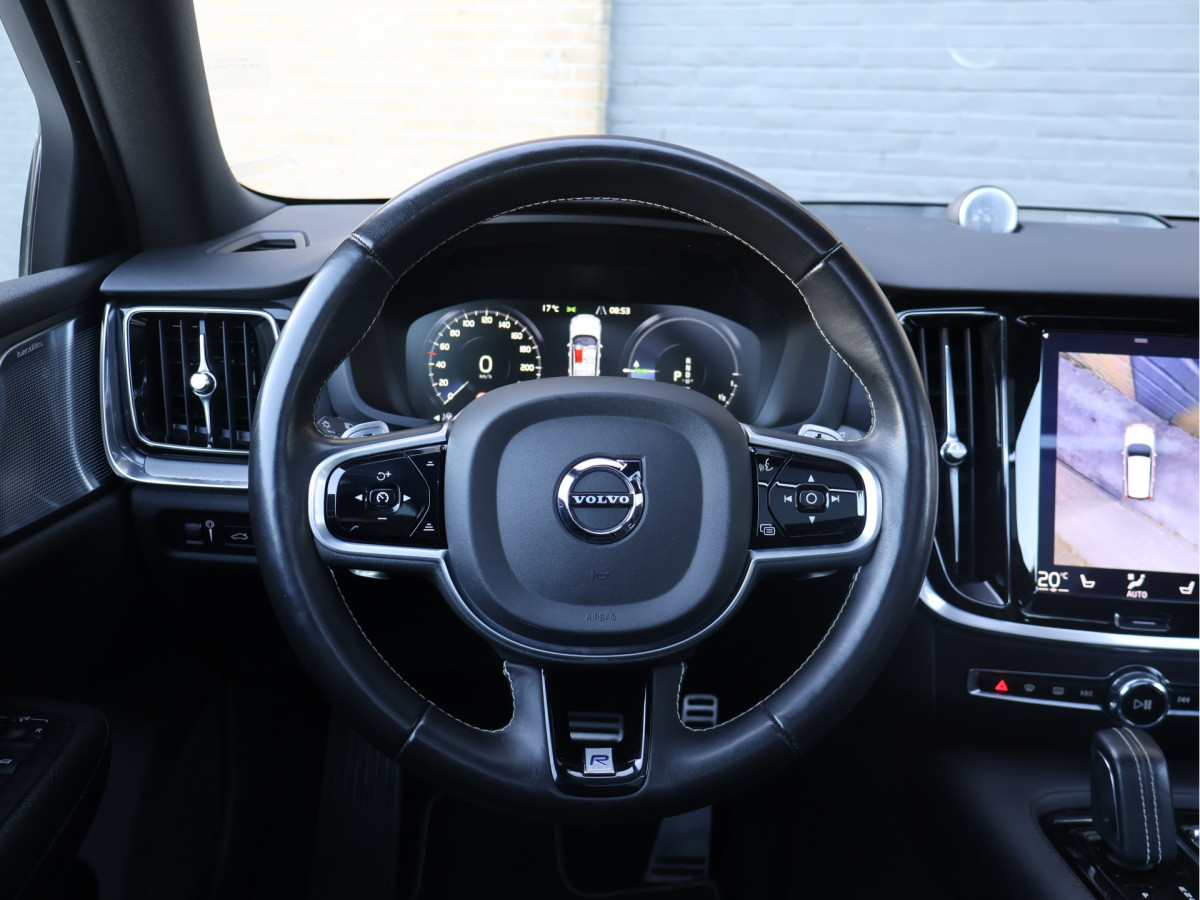 Volvo V60 2.0 T6 Recharge AWD R-Design