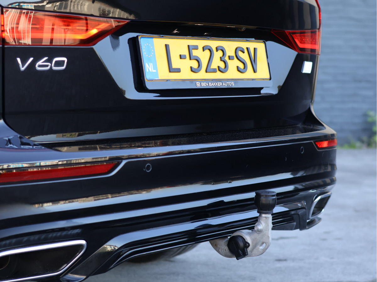 Volvo V60 2.0 T6 Recharge AWD R-Design