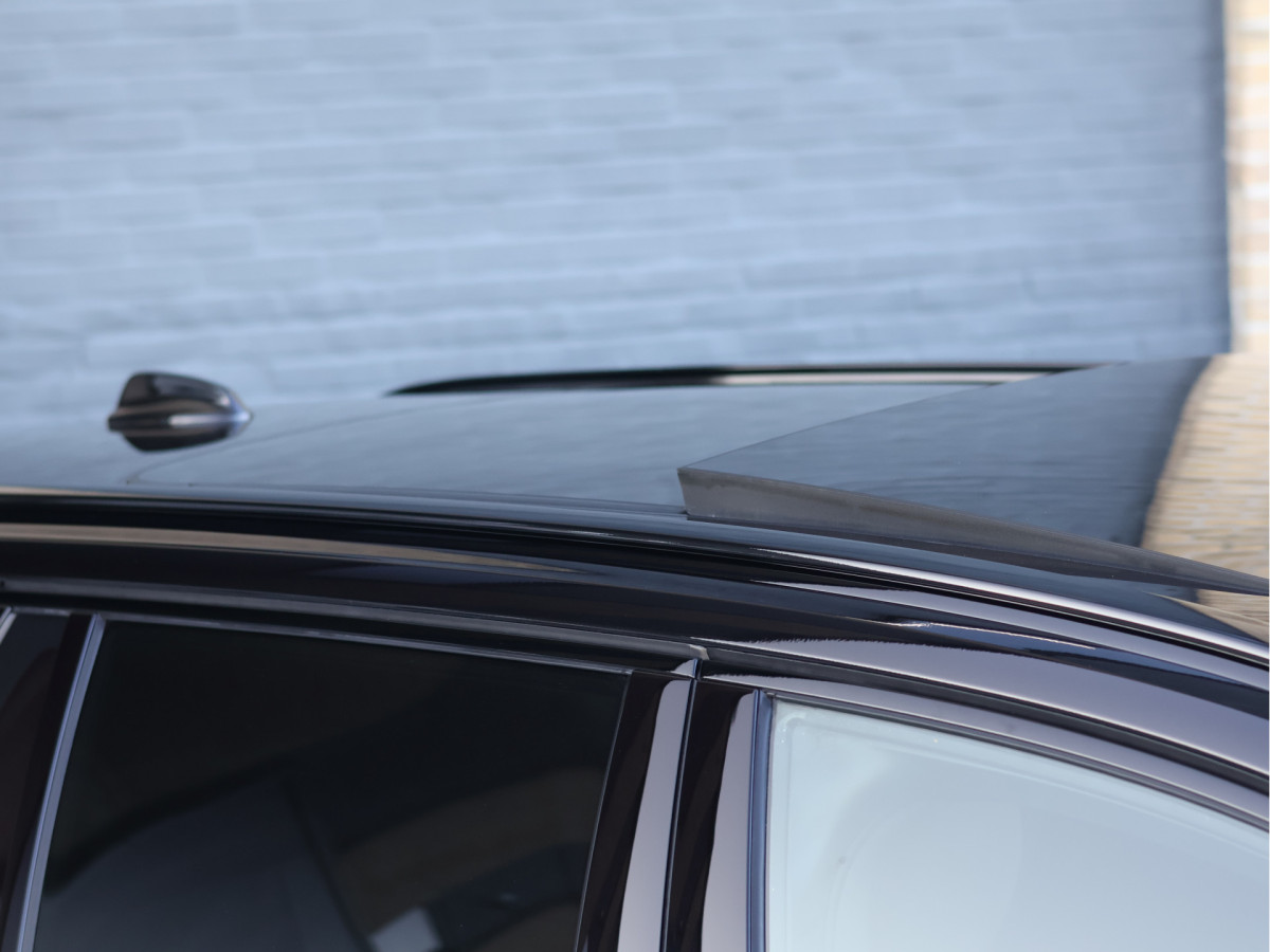 Volvo V60 2.0 T6 Recharge AWD R-Design