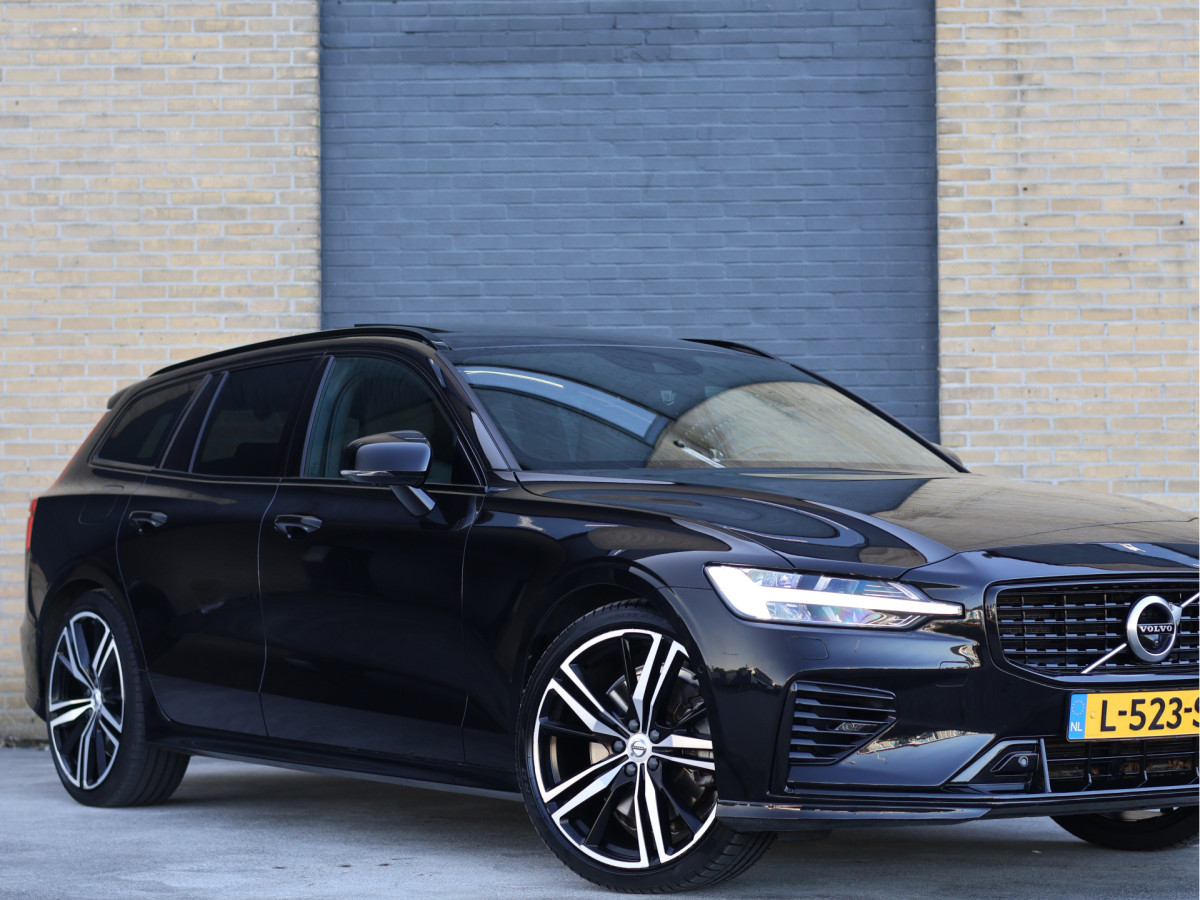 Volvo V60 2.0 T6 Recharge AWD R-Design