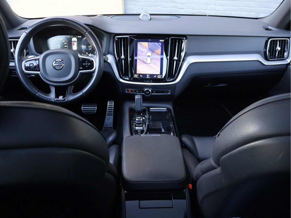 Volvo V60 2.0 T6 Recharge AWD R-Design
