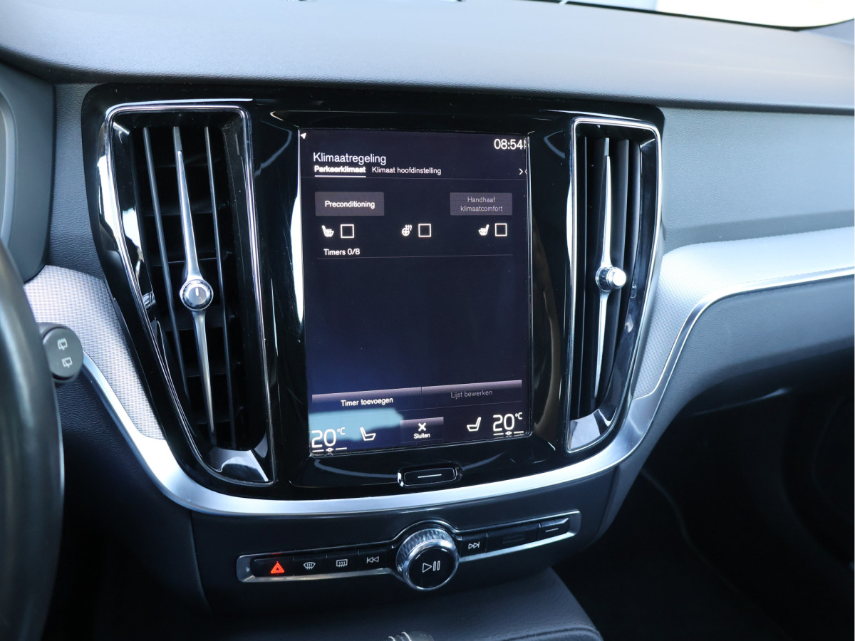 Volvo V60 2.0 T6 Recharge AWD R-Design