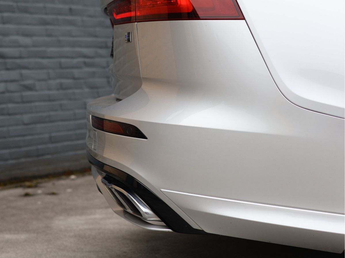 Volvo V60 2.0 T6 Twin Engine AWD R-Design