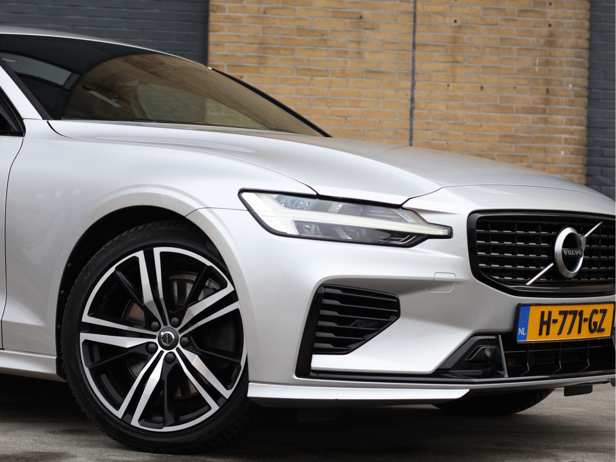 Volvo V60 2.0 T6 Twin Engine AWD R-Design