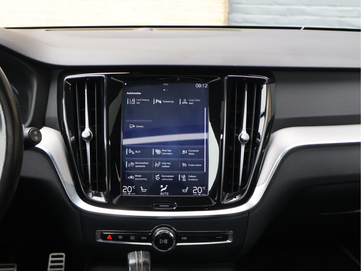 Volvo V60 2.0 T6 Twin Engine AWD R-Design