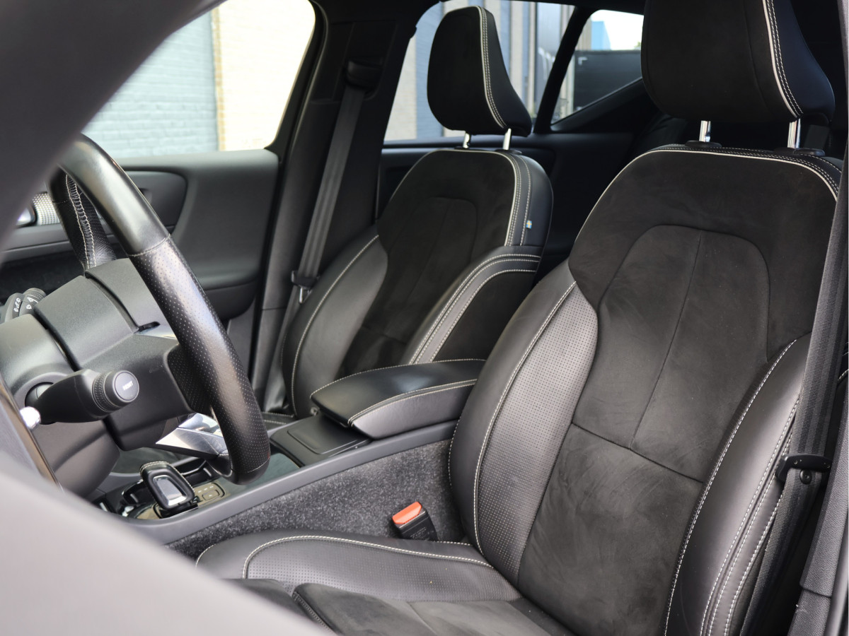 Volvo XC40 Recharge P8 AWD R-Design 408PK