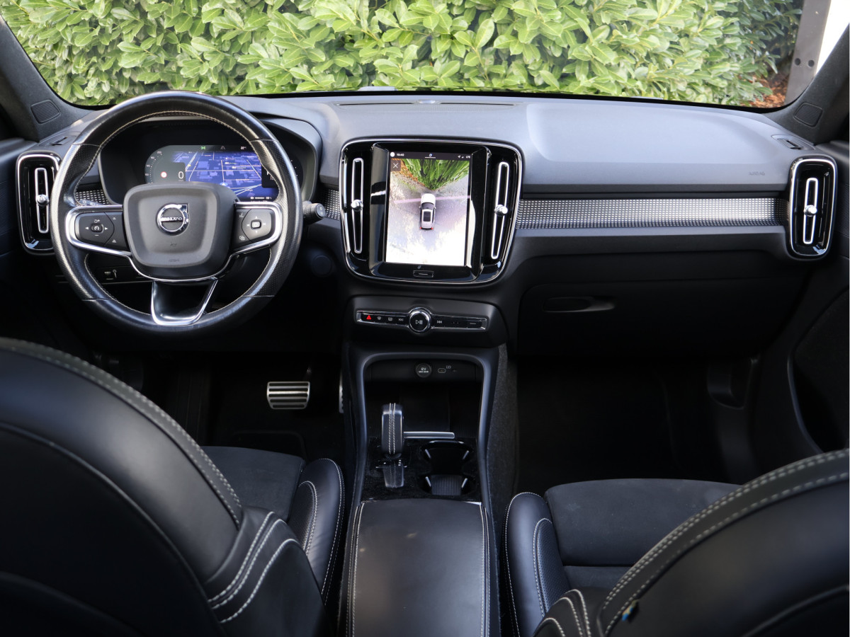 Volvo XC40 Recharge P8 AWD R-Design 408PK