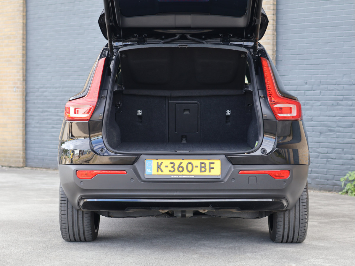 Volvo XC40 Recharge P8 AWD R-Design 408PK