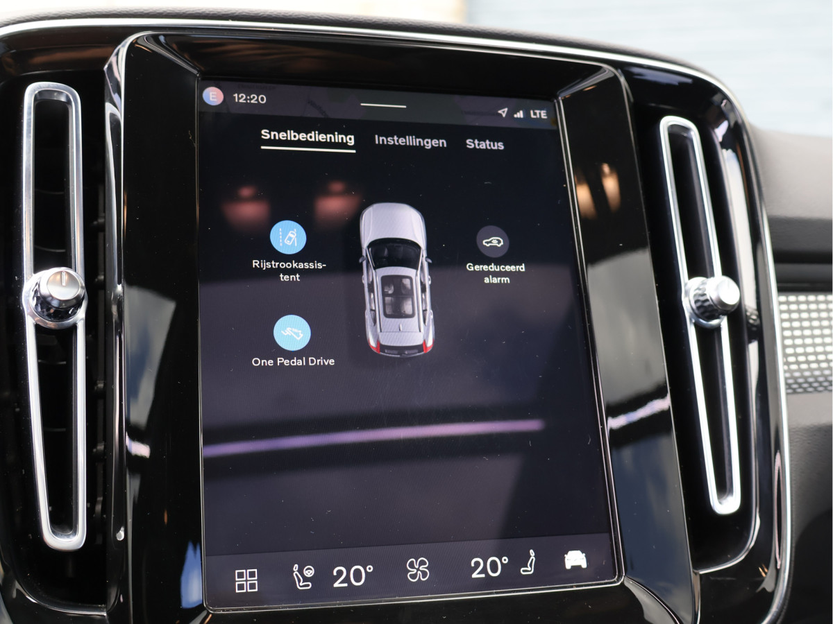 Volvo XC40 Recharge P8 AWD R-Design 408PK