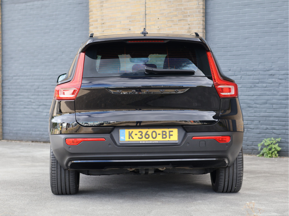 Volvo XC40 Recharge P8 AWD R-Design 408PK