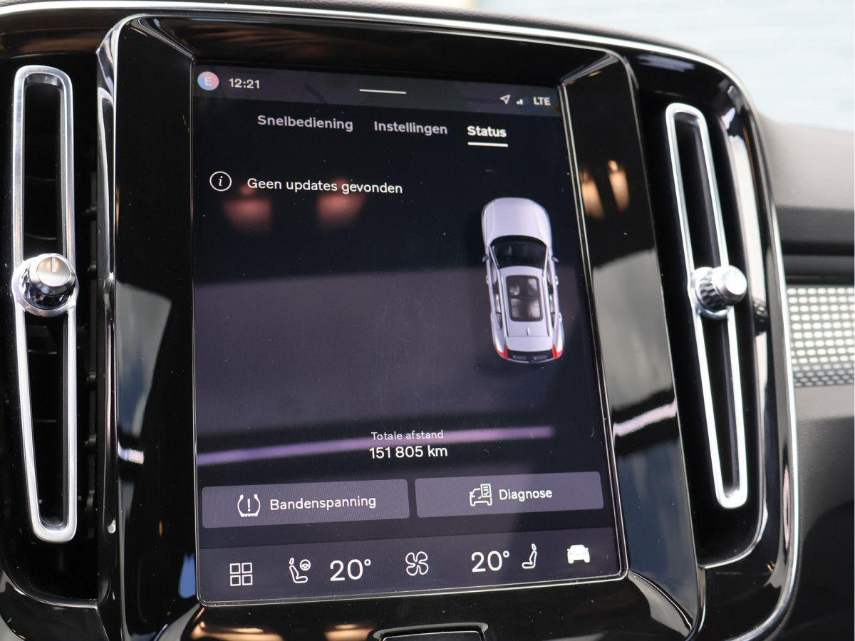 Volvo XC40 Recharge P8 AWD R-Design 408PK