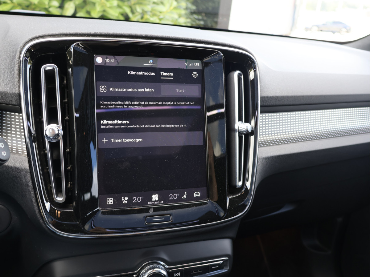 Volvo XC40 Recharge P8 AWD R-Design 408PK