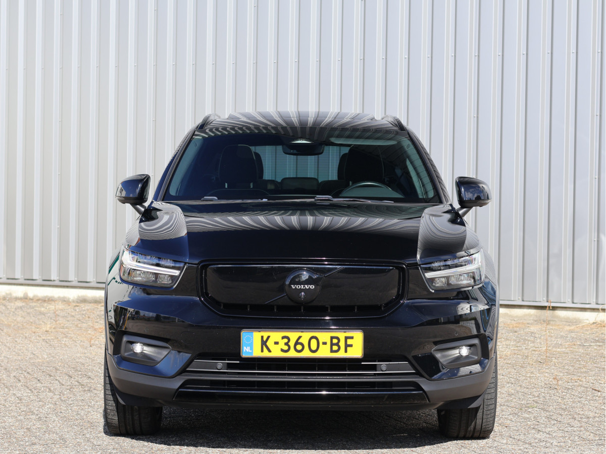 Volvo XC40 Recharge P8 AWD R-Design 408PK
