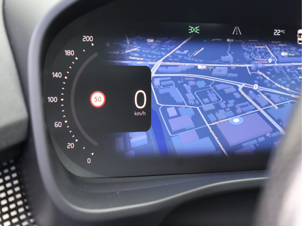 Volvo XC40 Recharge P8 AWD R-Design 408PK