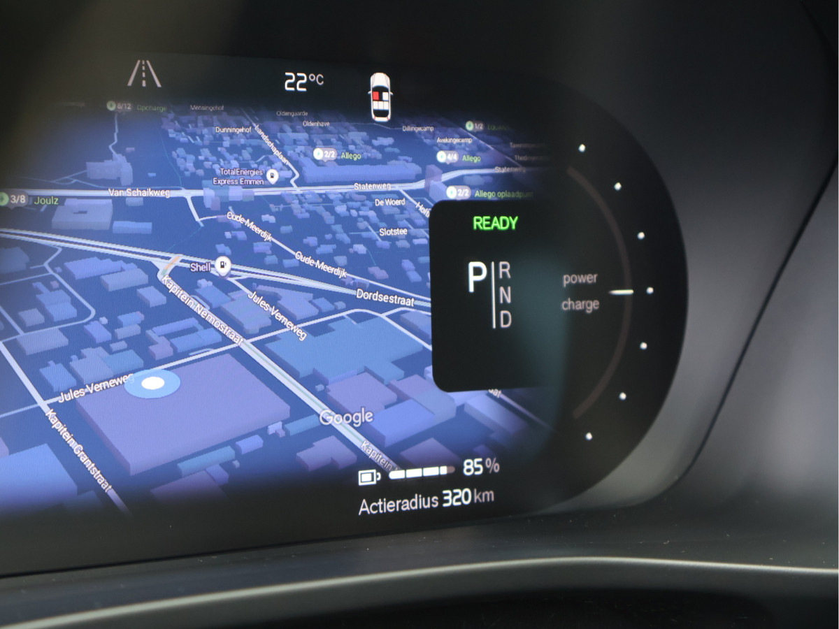 Volvo XC40 Recharge P8 AWD R-Design 408PK