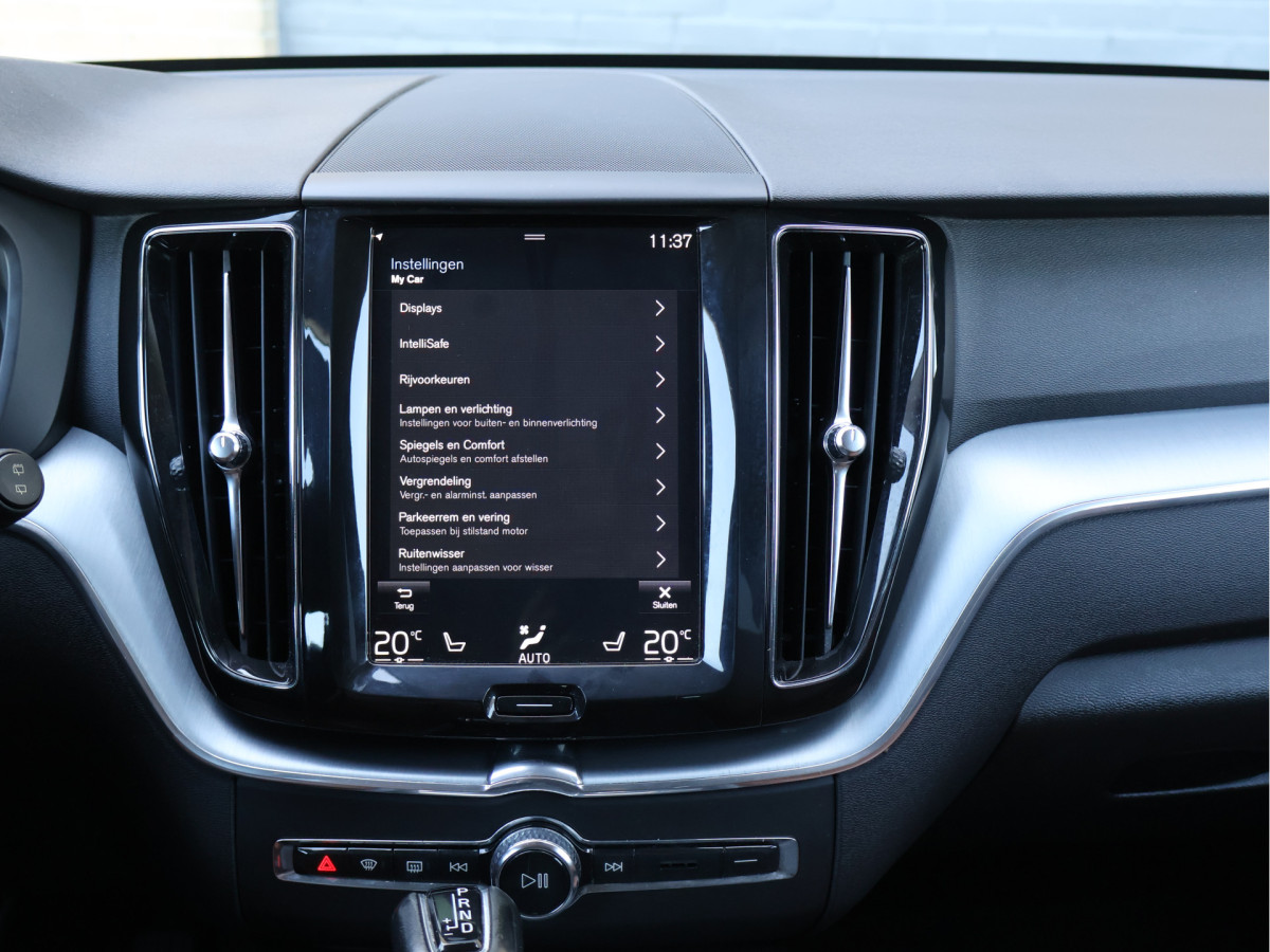 Volvo XC60 2.0 T4 Momentum Pro