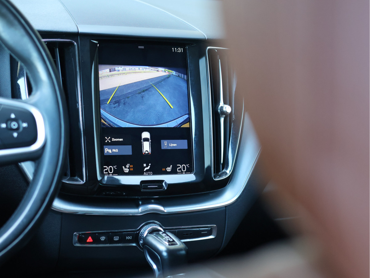Volvo XC60 2.0 T4 Momentum Pro