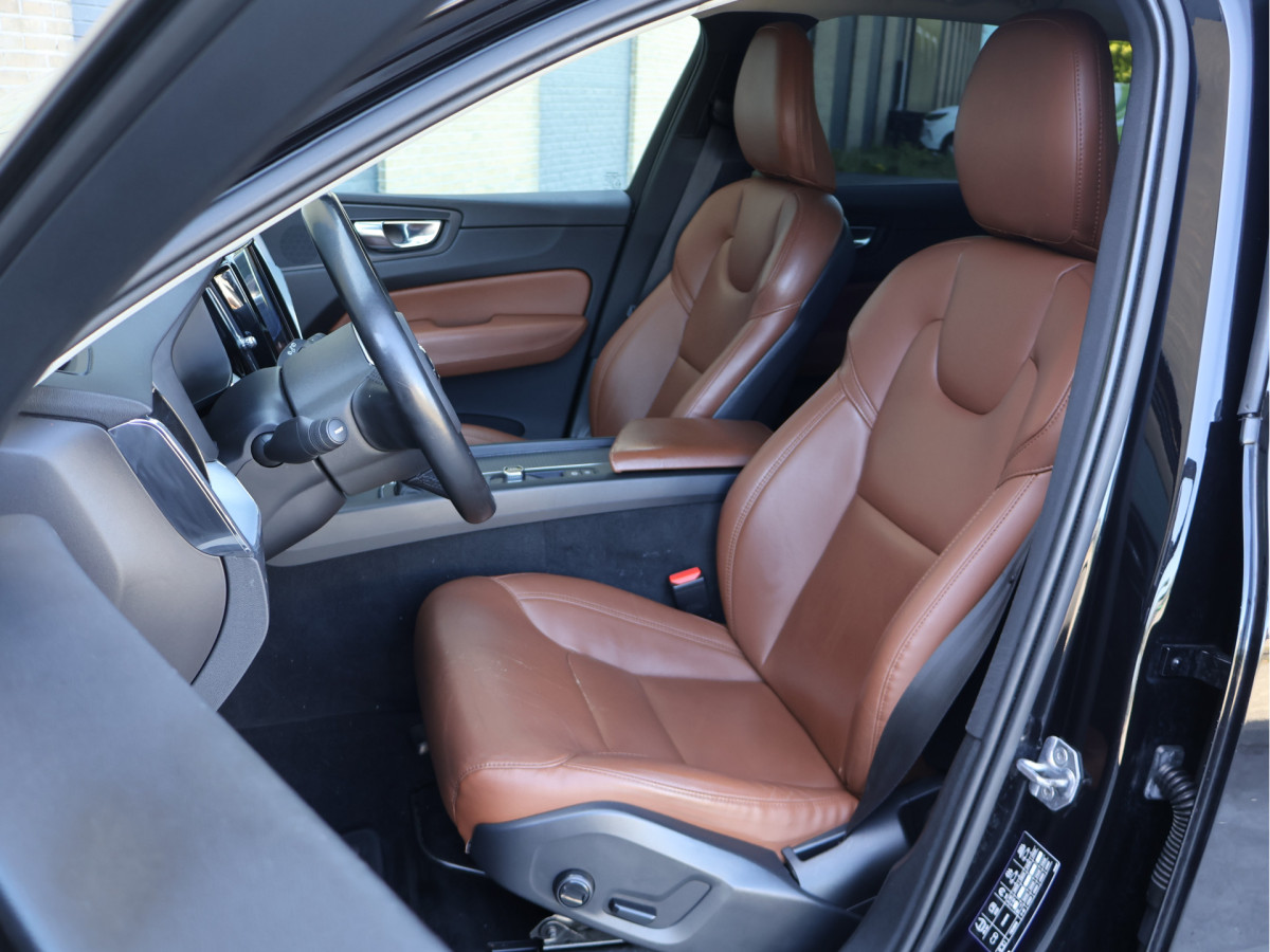 Volvo XC60 2.0 T4 Momentum Pro