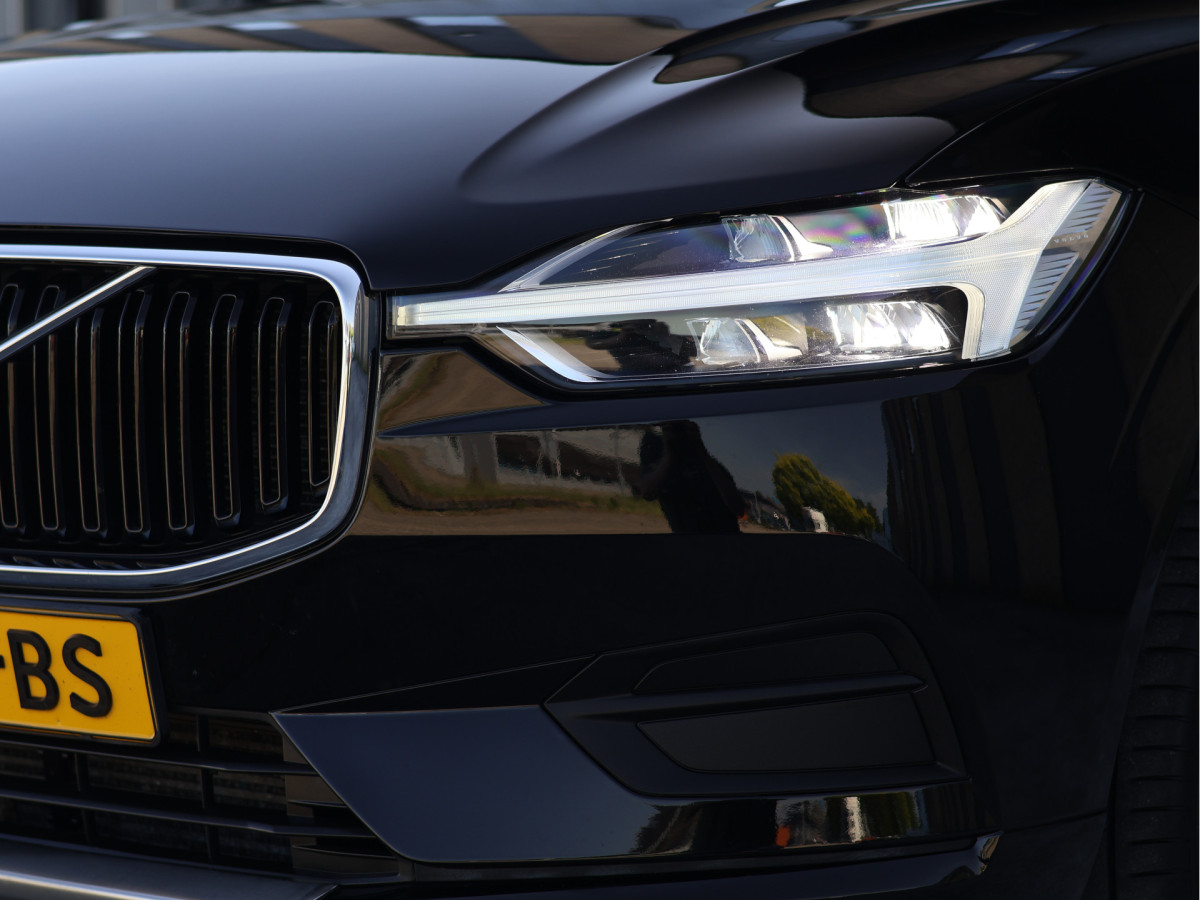 Volvo XC60 2.0 T4 Momentum Pro