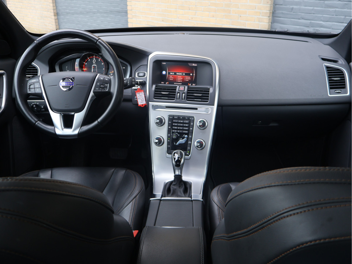 Volvo XC60 2.0 T5 FWD Polar+ Automaat