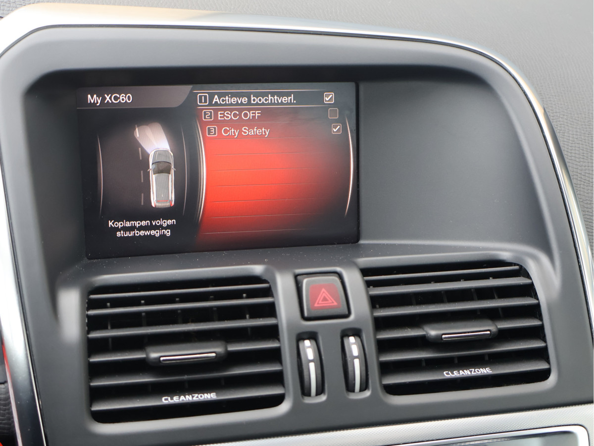 Volvo XC60 2.0 T5 FWD Polar+ Automaat