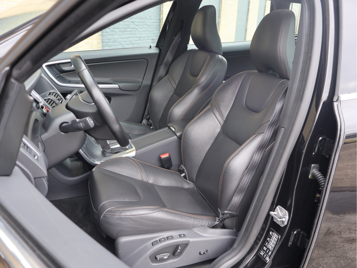 Volvo XC60 2.0 T5 FWD Polar+ Automaat