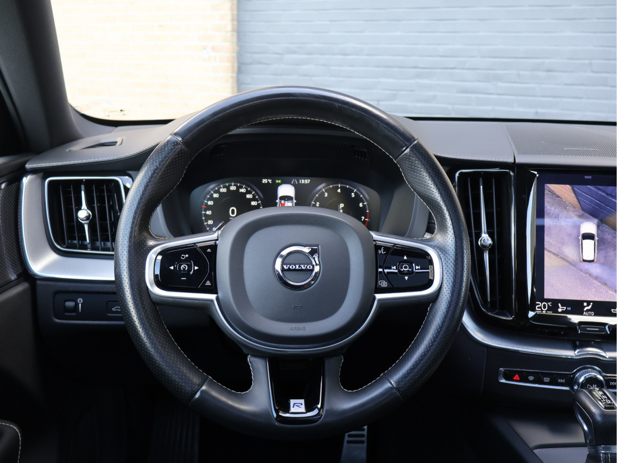 Volvo XC60 2.0 T6 AWD R-Design