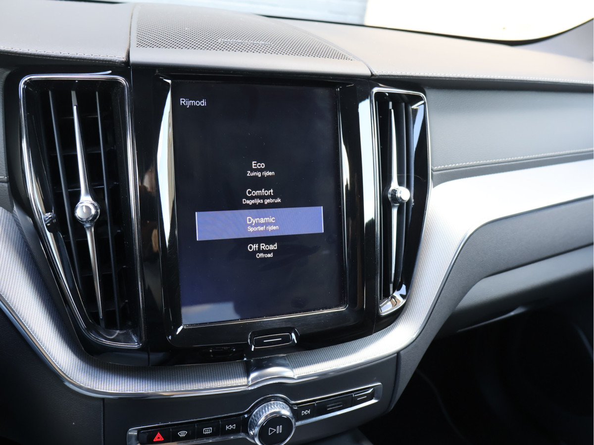 Volvo XC60 2.0 T6 AWD R-Design