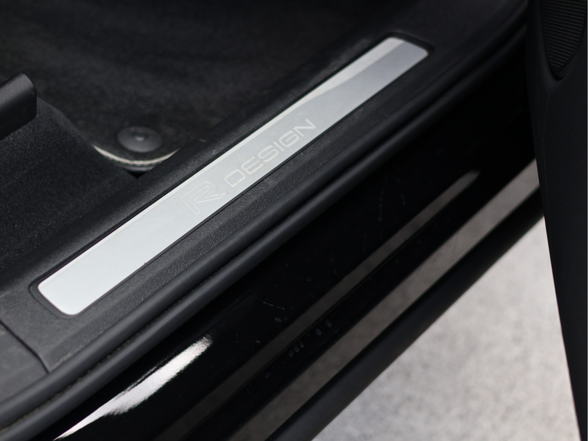 Volvo XC60 2.0 T6 AWD R-Design