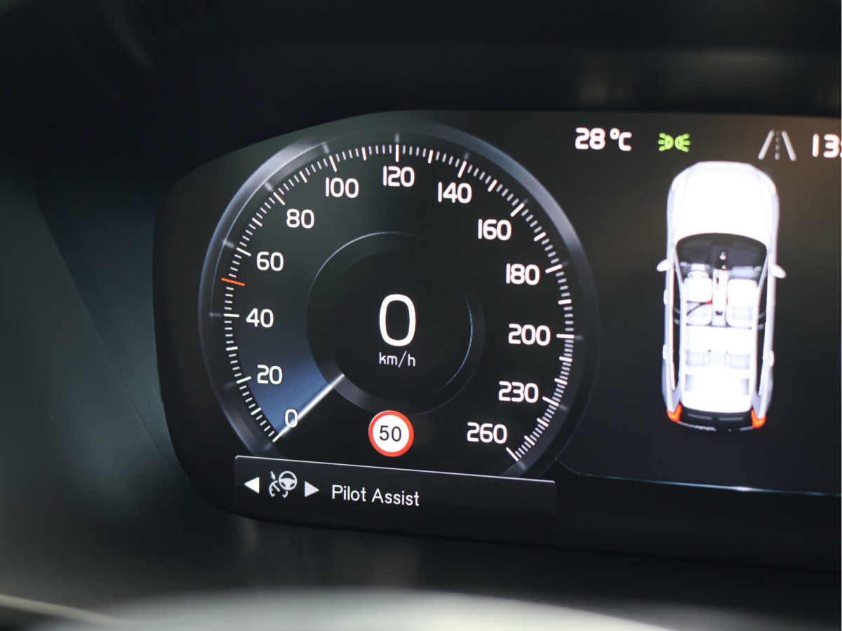 Volvo XC60 2.0 T6 AWD R-Design