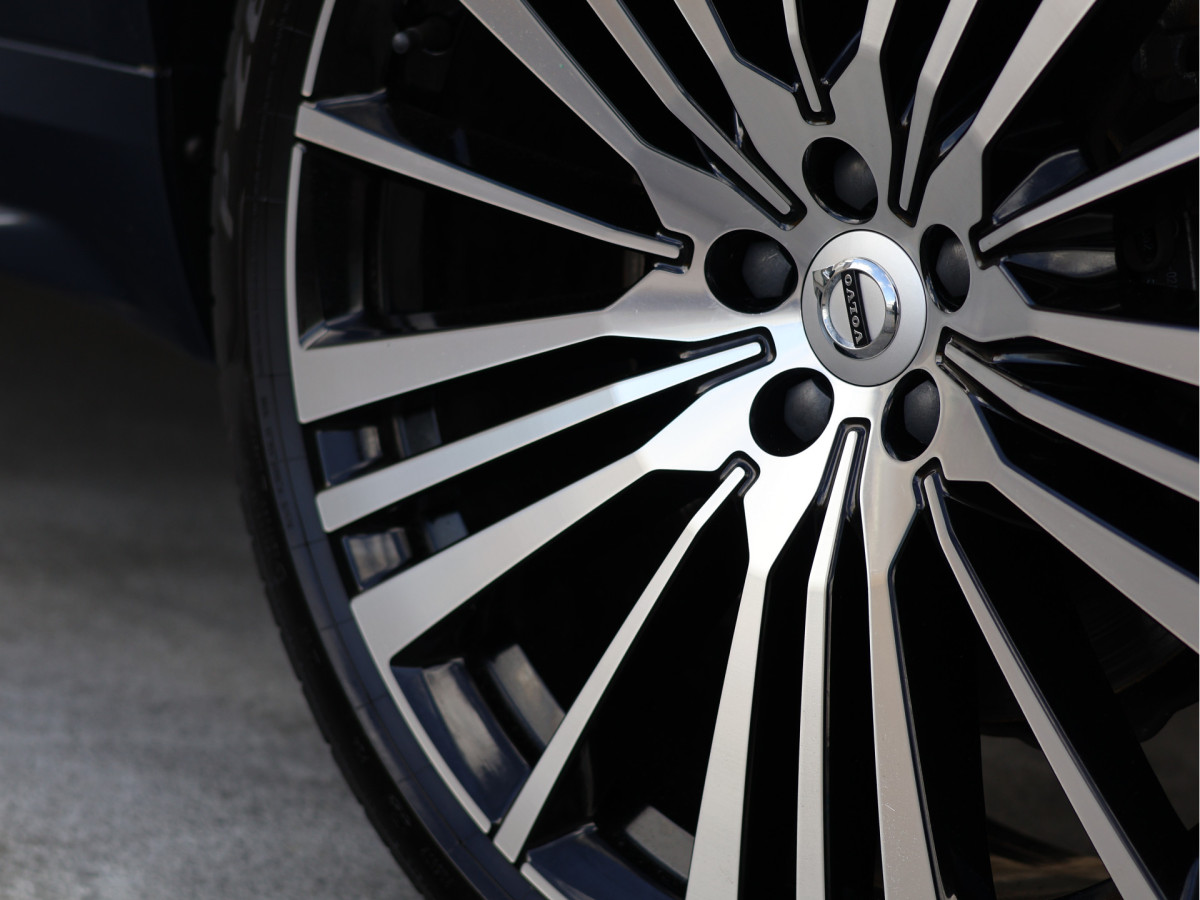 Volvo XC90 2.0 T8 Recharge AWD R-Design