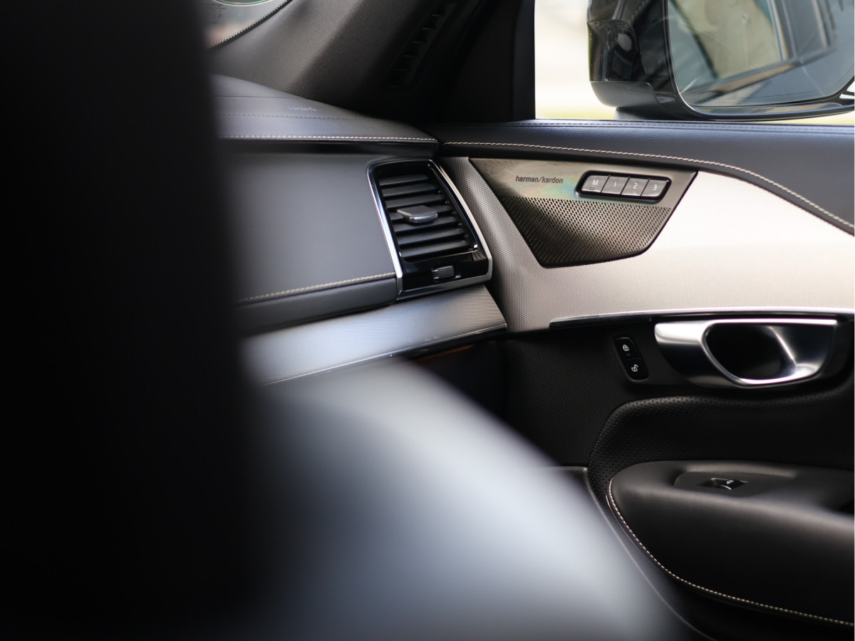 Volvo XC90 2.0 T8 Recharge AWD R-Design