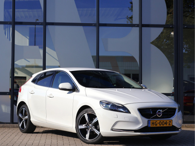 Volvo V40 2.0 D2 Momentum
