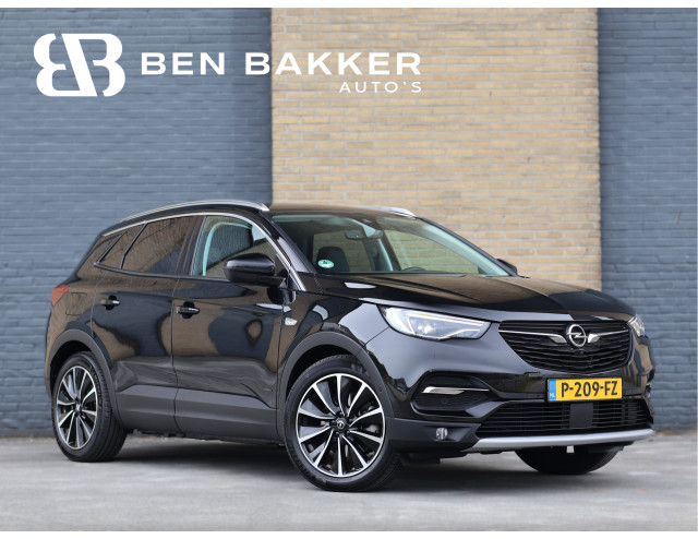 Opel Grandland X 1.6 Turbo Hybrid4 Ultimate
